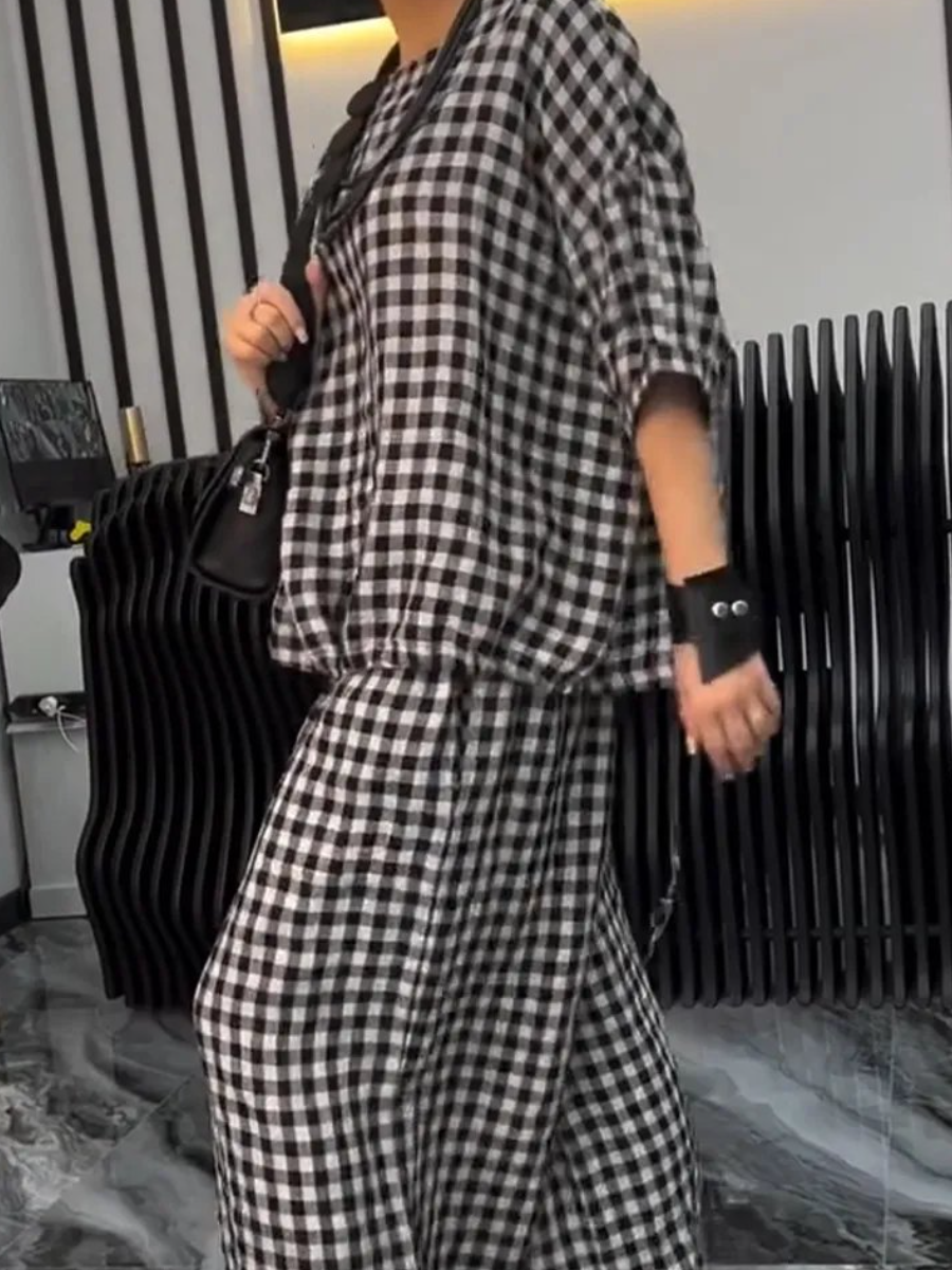 Ladies Round Neck Plaid Casual Suit