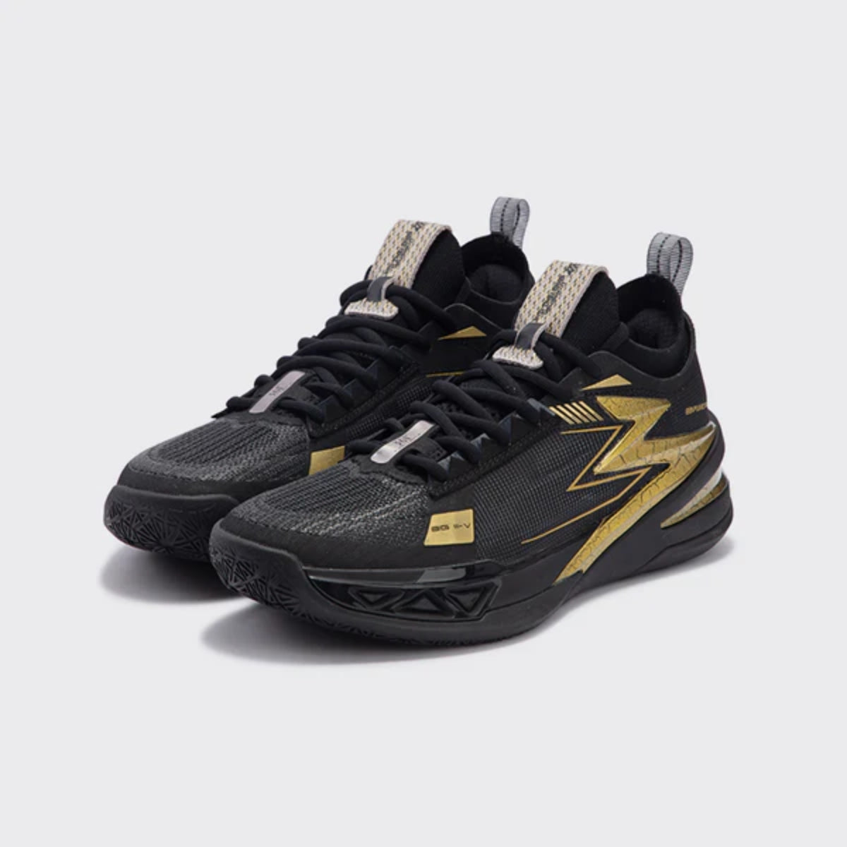 Men’s Pro Performance Basketball Shoes, Lightweight Breathable Court Sneakers