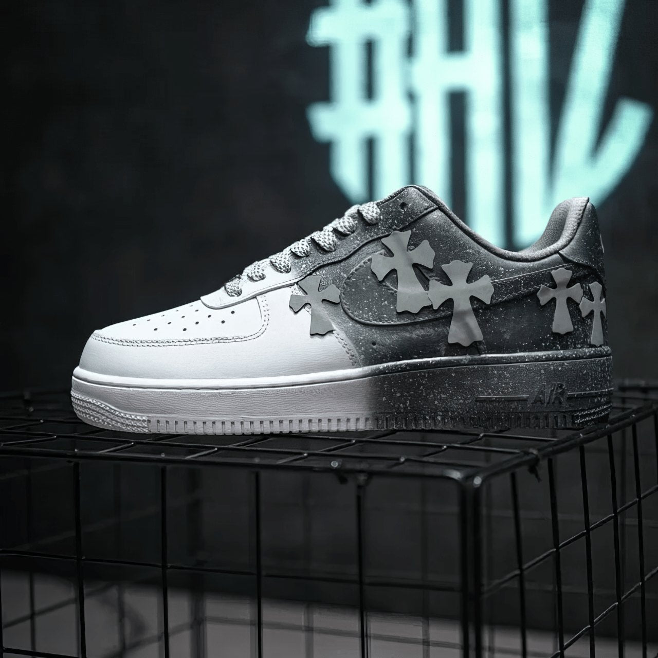 Men's Custom Gradient Cross Low-Top Sneakers