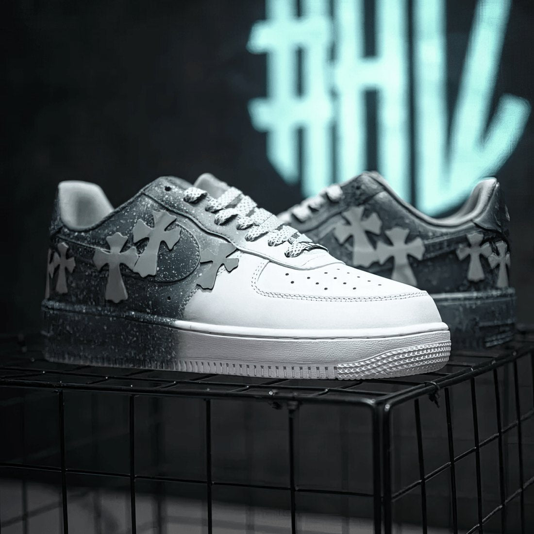 Men's Custom Gradient Cross Low-Top Sneakers