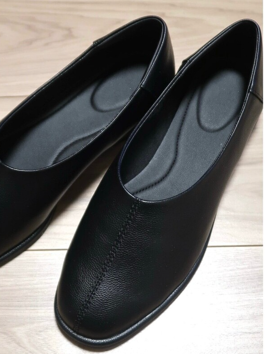 Minimalist Square-Toe Leather Flats | Timeless Black Slip-Ons