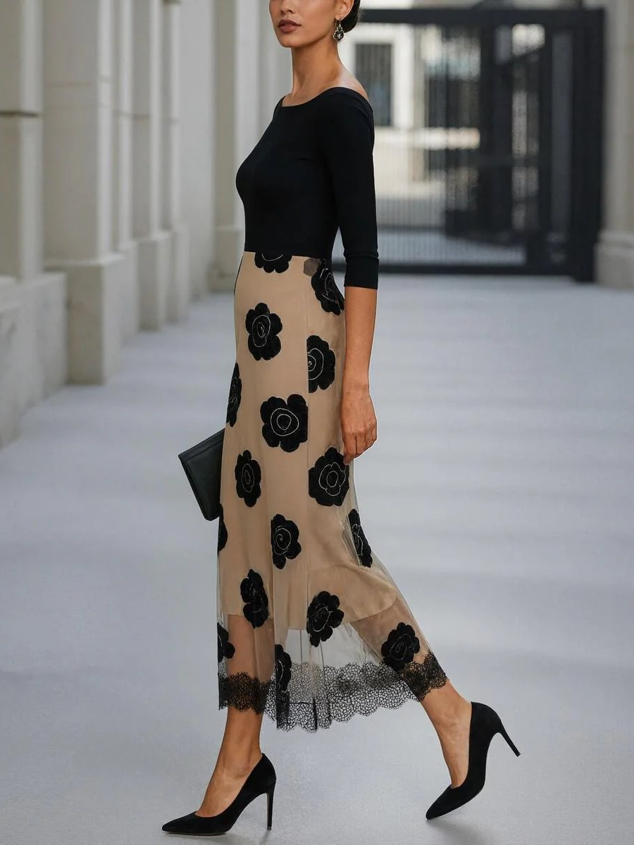 Groovy Black Boat Neck Midi Dress