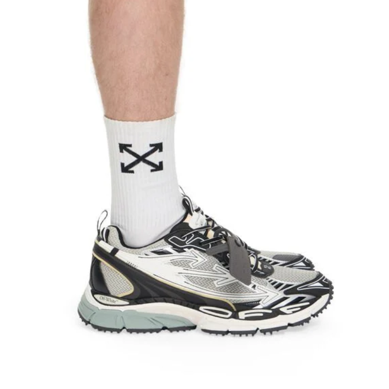 Men’s Be Right Back Premium Mesh Running Sneakers