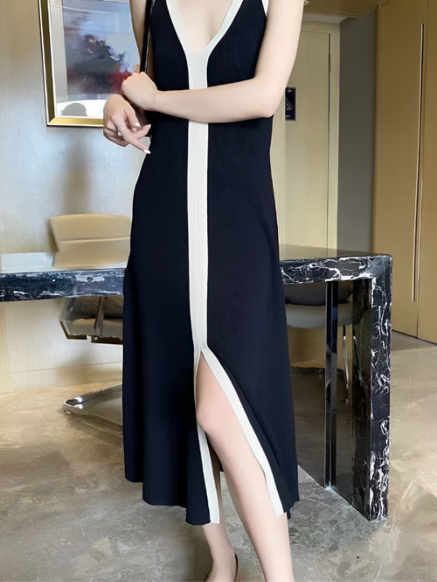 Sculpting Contrast V-Neck Ribbed Maxi Dress