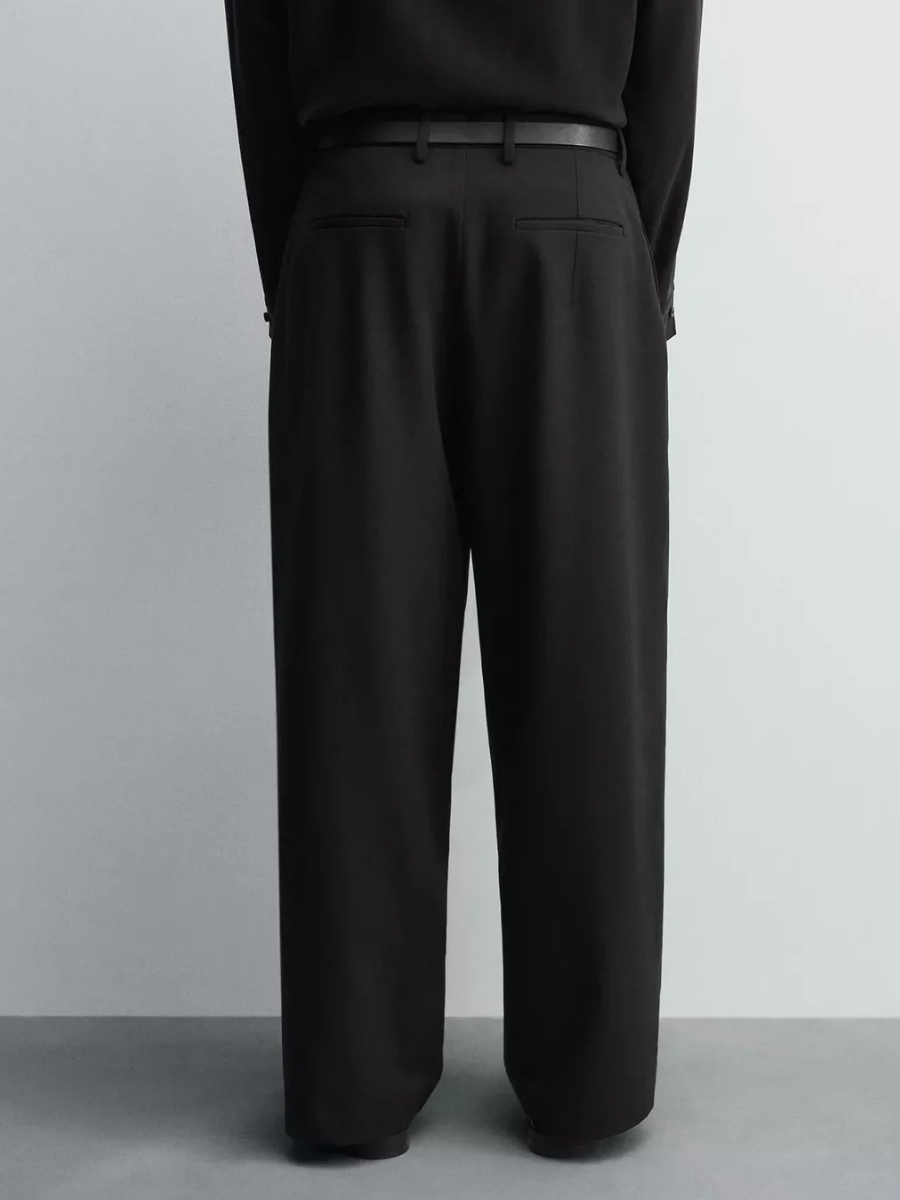 Minimalist Wide-Leg Pleated Trousers – Black Tailored Streetwear Pants