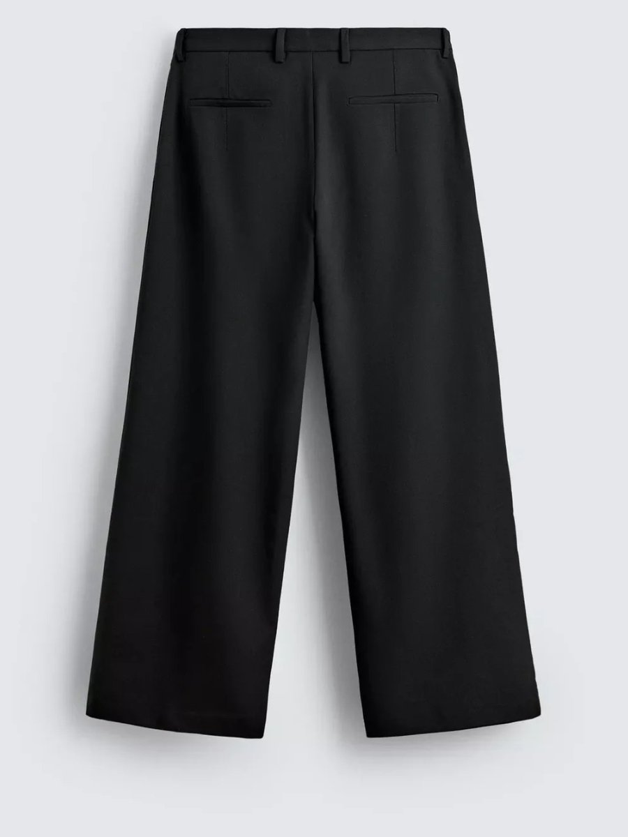 Minimalist Wide-Leg Pleated Trousers – Black Tailored Streetwear Pants